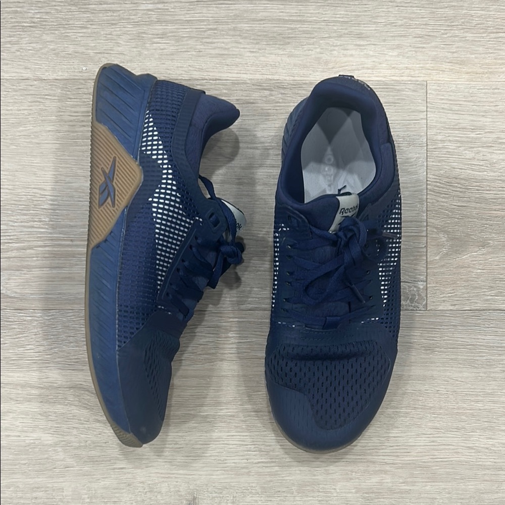 Reebok Sneakers